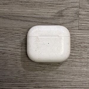 GENUINE Apple AirPods 3rd Gen  Magsafe Case Charger (A2564) See Description